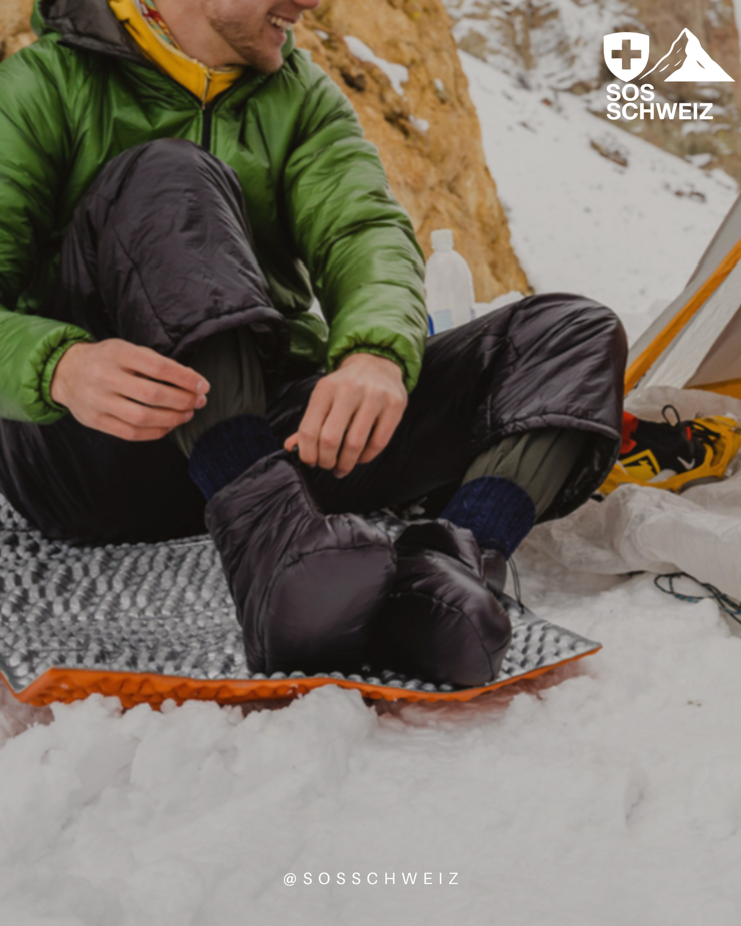 Emergency-Grade Insulated Booties