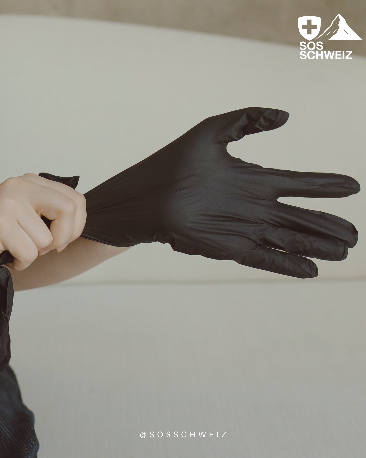 Black Nitrile Gloves