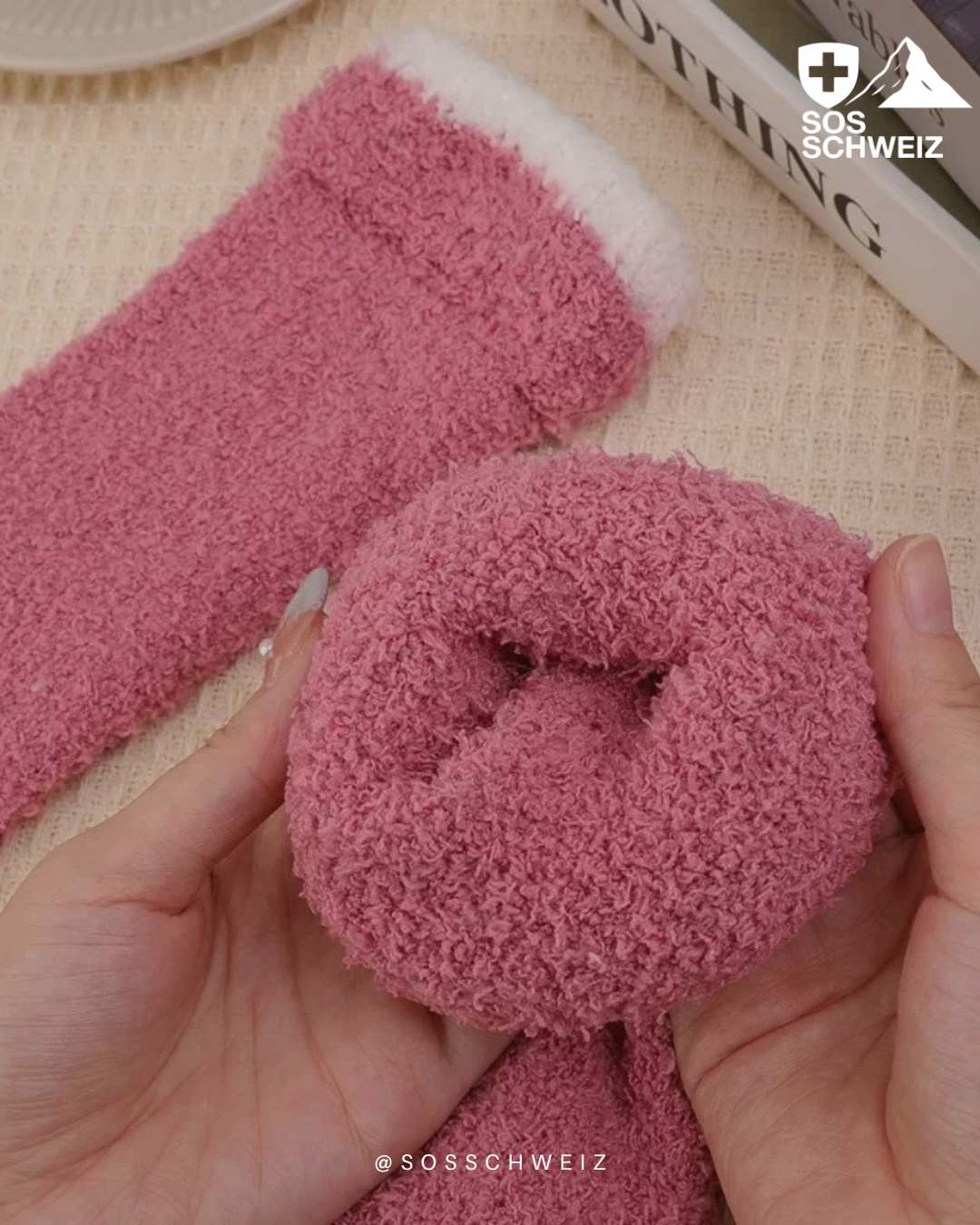 Chaussettes hautes en polaire chaudes d'urgence, protection essentielle